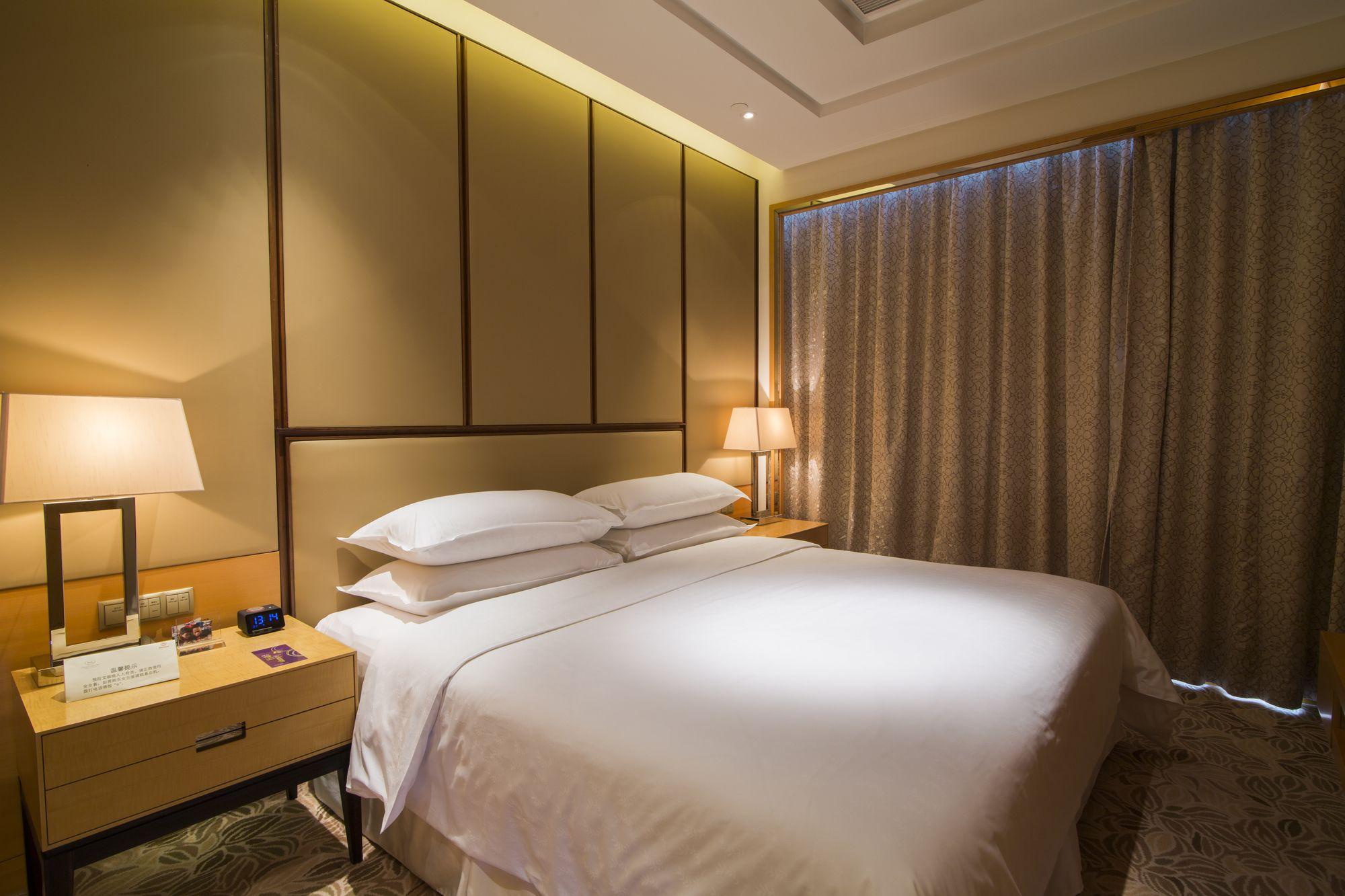 Sheraton Qingdao Jiaozhou Hotel Esterno foto